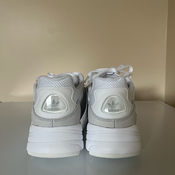 NEW ADIDAS Yung-96 - Picture 7 of 10